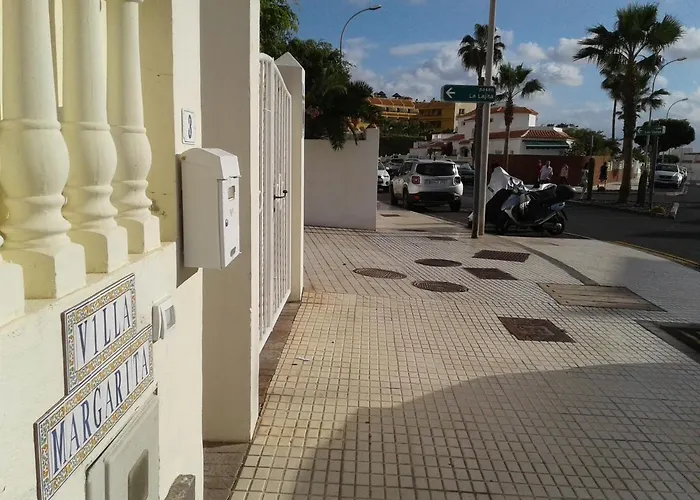 La Caleta Luxury Seaside Villa With 3 Bedrooms And Private Pool *